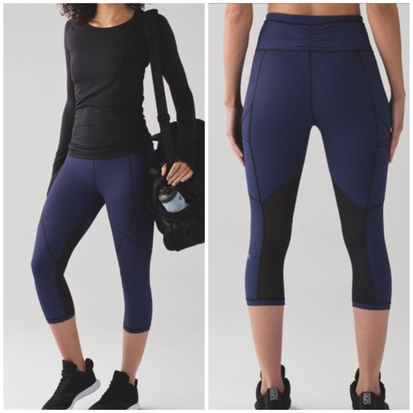 lululemon athletica Pants - Lululemon Outrun Crop 17’’